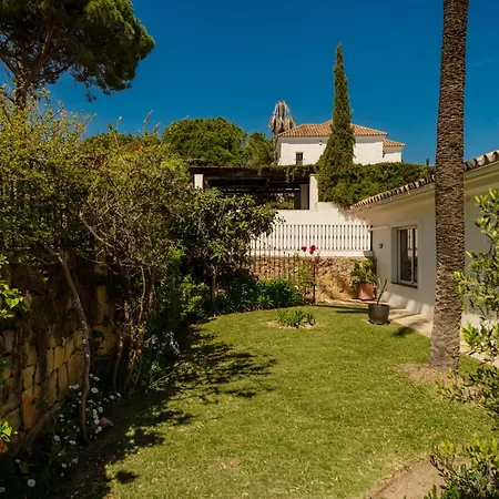 Aviemore - Luxury With Pool In Nueva Andalucia