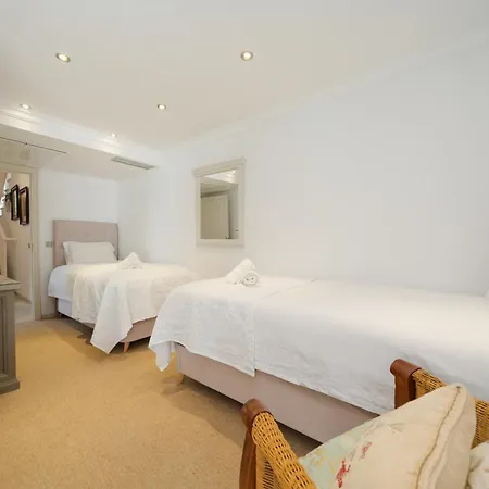 Aviemore - Luxury With Pool In Nueva Andalucia Villa *