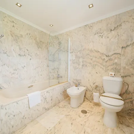 Aviemore - Luxury With Pool In Nueva Andalucia