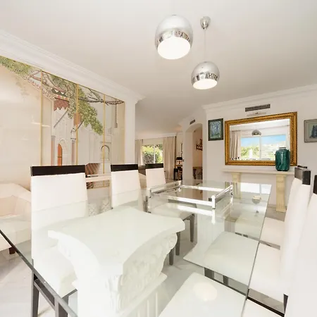 Aviemore - Luxury With Pool In Nueva Andalucia Villa *