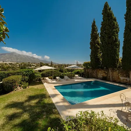 Aviemore - Luxury With Pool In Nueva Andalucia
